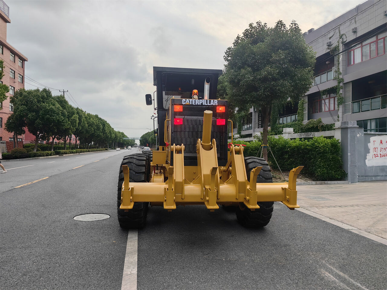 Caterpillar 140K Motor Grader Road Construction Machine - Grader: picture 3 Caterpillar 140K Motor Grader Road Construction Machine - Grader: picture 3