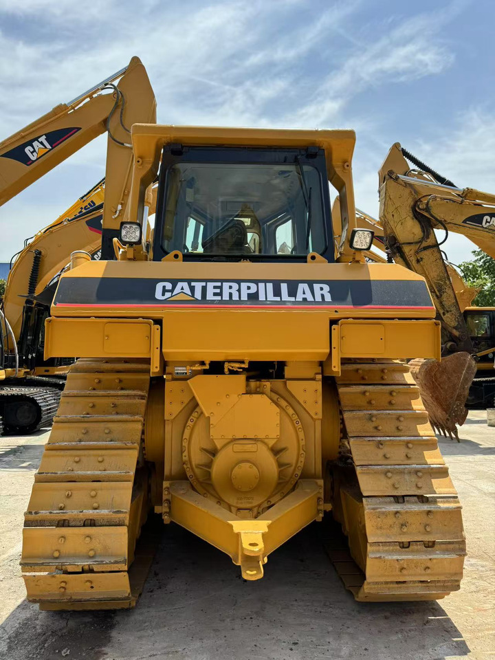 Caterpillar Caterpillar D7R Bulldozer Technical Specs: 245 HP Engine, 4.5 m³ Blade Capacity, 29,200 kg Operating Weight & Dimensions - Bulldozer: picture 4 Caterpillar Caterpillar D7R Bulldozer Technical Specs: 245 HP Engine, 4.5 m³ Blade Capacity, 29,200 kg Operating Weight & Dimensions - Bulldozer: picture 4