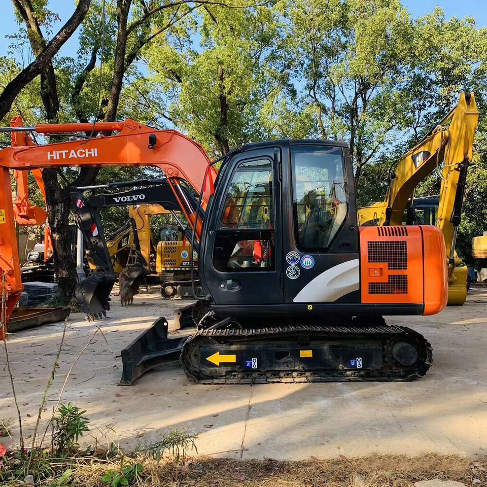 Hitachi 6 ton Mini Excavator ZX60 Excellent Condition - Crawler excavator: picture 4 Hitachi 6 ton Mini Excavator ZX60 Excellent Condition - Crawler excavator: picture 4