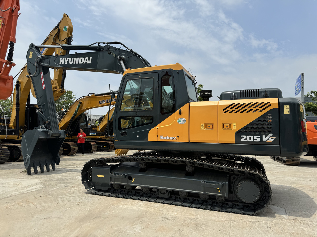 Hyundai 205VS Brand New 20 ton Excavator - Crawler excavator: picture 2 Hyundai 205VS Brand New 20 ton Excavator - Crawler excavator: picture 2
