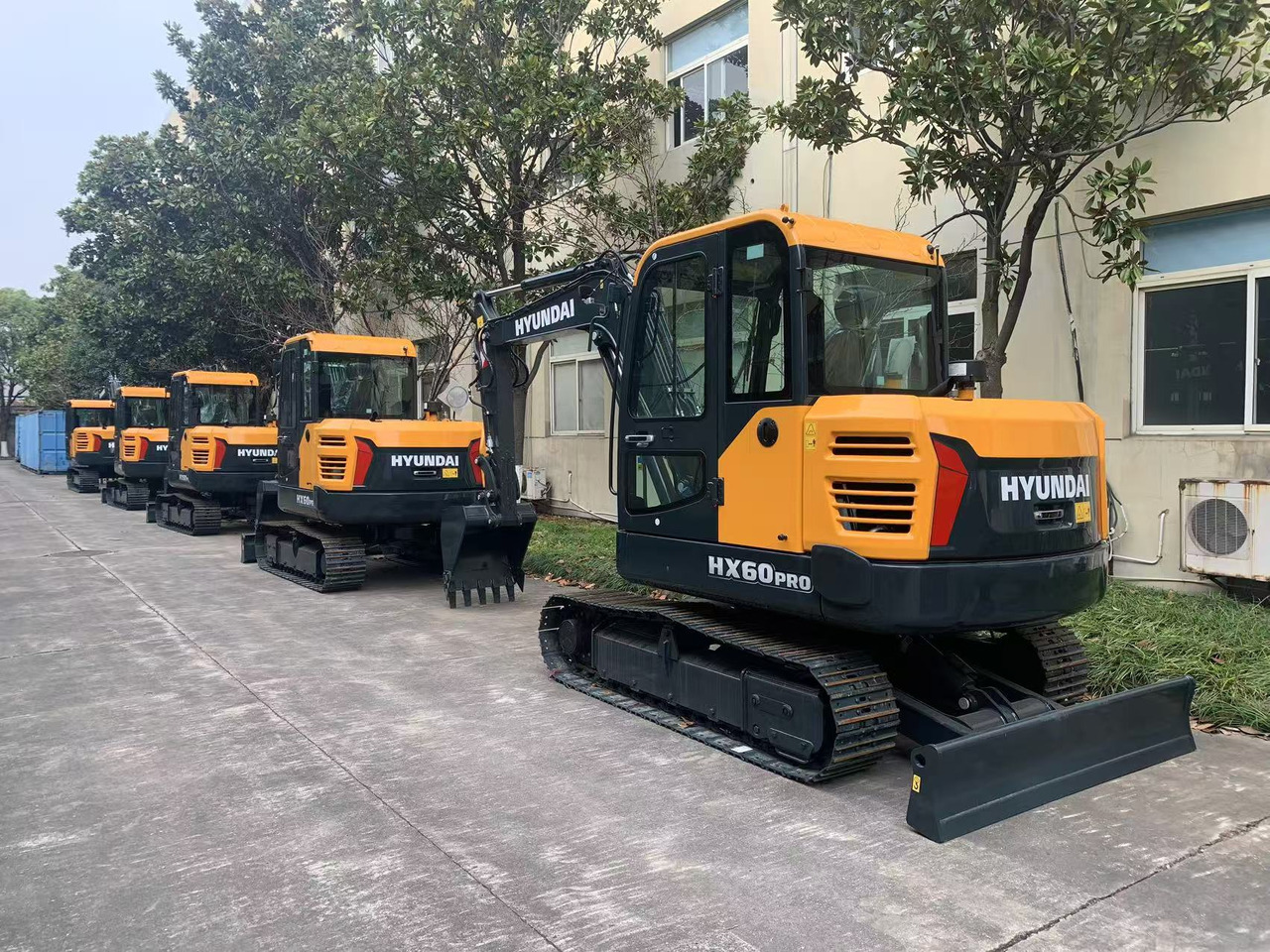 Hyundai 6 ton Mini Excavator Hyundai HX60 Pro Brand New Condition - Mini excavator: picture 5 Hyundai 6 ton Mini Excavator Hyundai HX60 Pro Brand New Condition - Mini excavator: picture 5