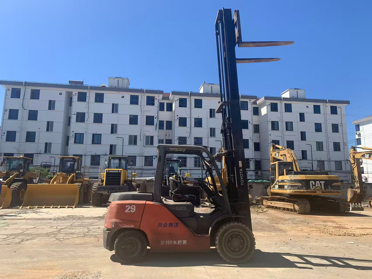 Toyota Forklift 5 ton Diesel Forklift FD50 with 5m High Mast - Diesel forklift: picture 3 Toyota Forklift 5 ton Diesel Forklift FD50 with 5m High Mast - Diesel forklift: picture 3