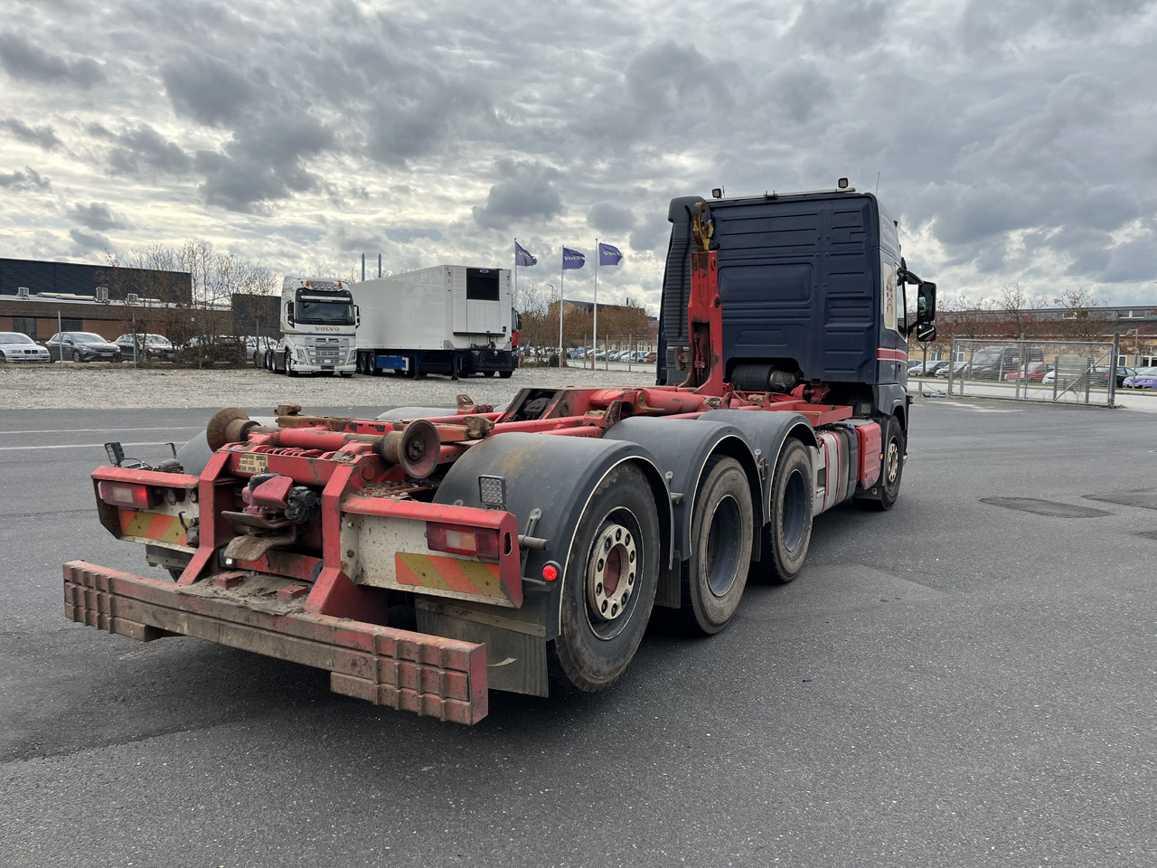 Volvo FM 500 8x4 - Hook lift truck: picture 4 Volvo FM 500 8x4 - Hook lift truck: picture 4