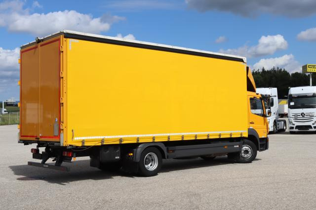 Mercedes-Benz Atego 1324 L - Curtain side truck: picture 4 Mercedes-Benz Atego 1324 L - Curtain side truck: picture 4