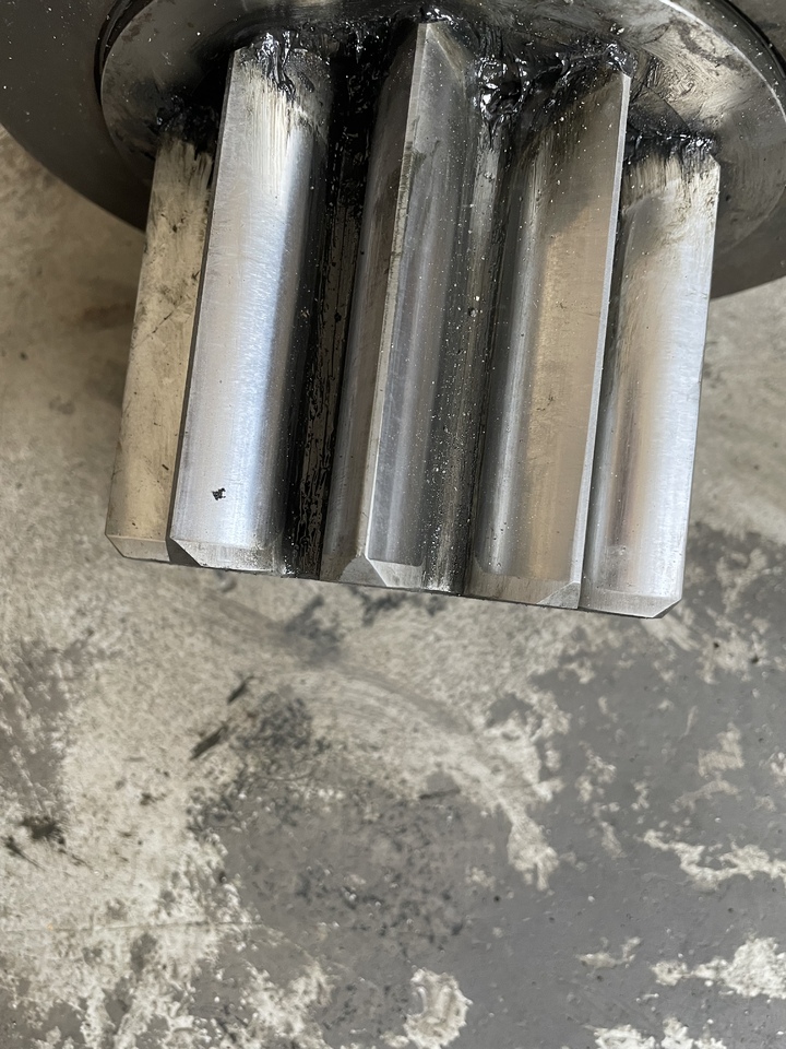 LIEBHERR 914 SAT 250/231 - Swing motor: picture 3 LIEBHERR 914 SAT 250/231 - Swing motor: picture 3