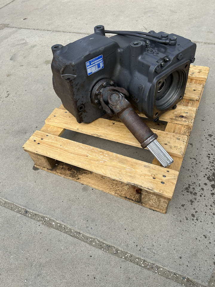 ZF 2HL-270 - Gearbox for Excavator: picture 1 ZF 2HL-270 - Gearbox for Excavator: picture 1