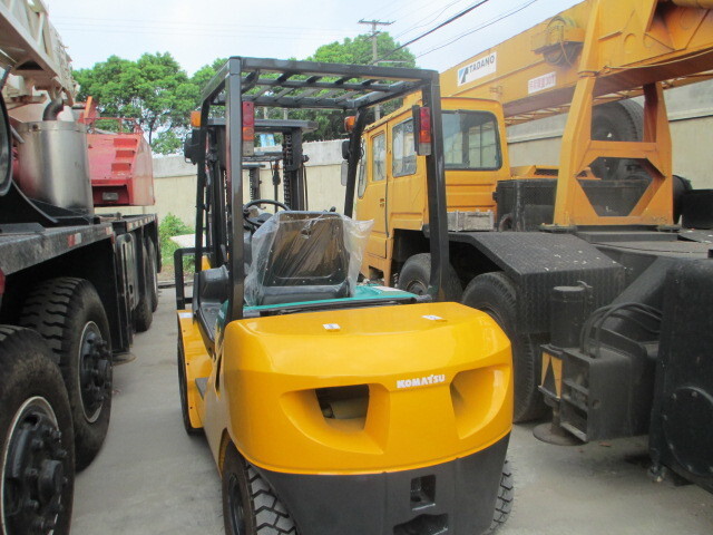 Komatsu FD30-16 - Forklift: picture 3 Komatsu FD30-16 - Forklift: picture 3
