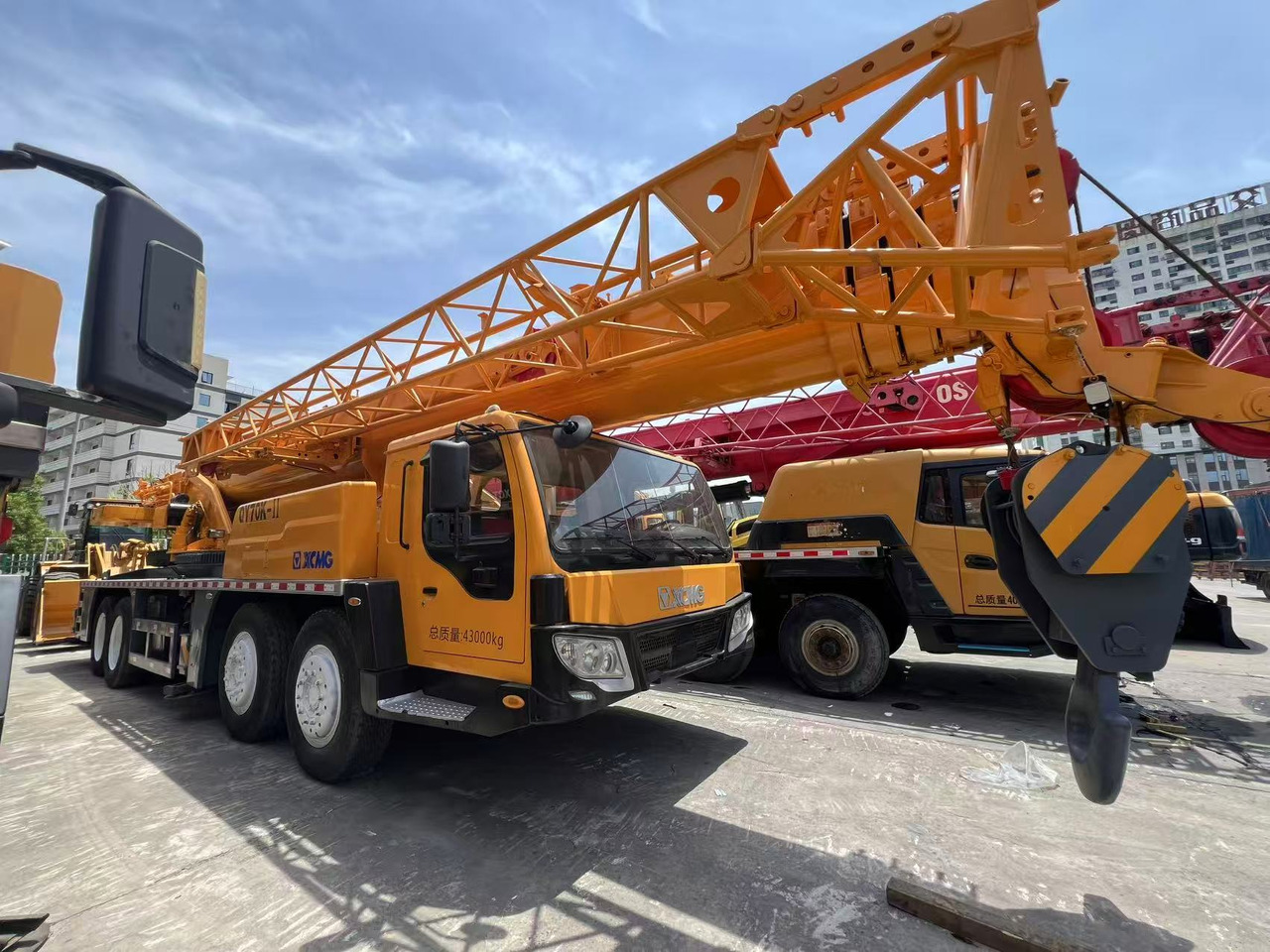 XCMG QY70K-I - Mobile crane: picture 3 XCMG QY70K-I - Mobile crane: picture 3