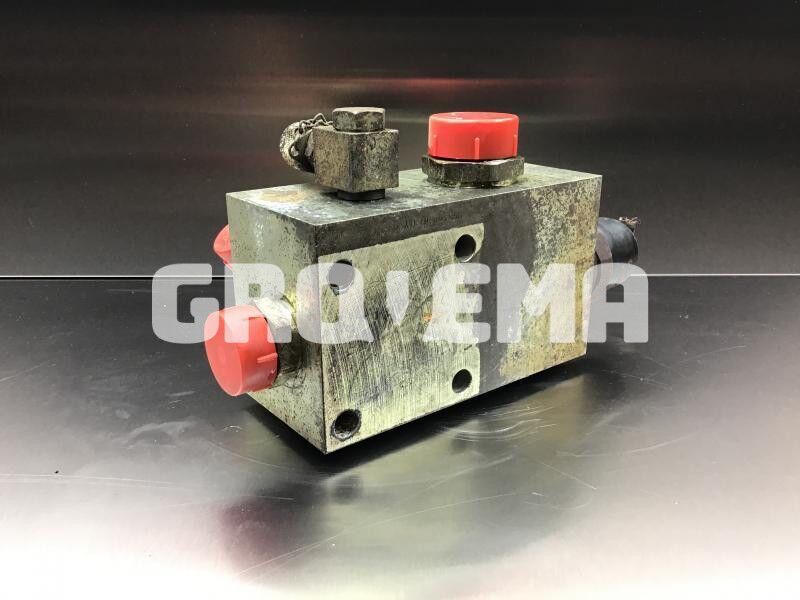 Liebherr Block - Hydraulics: picture 2 Liebherr Block - Hydraulics: picture 2