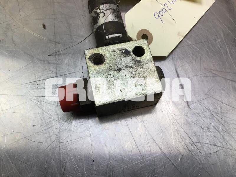 Liebherr Block - Hydraulics: picture 1 Liebherr Block - Hydraulics: picture 1