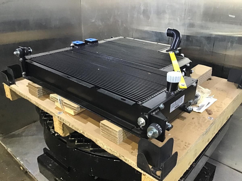 Liebherr Combined Radiator - Radiator: picture 2 Liebherr Combined Radiator - Radiator: picture 2