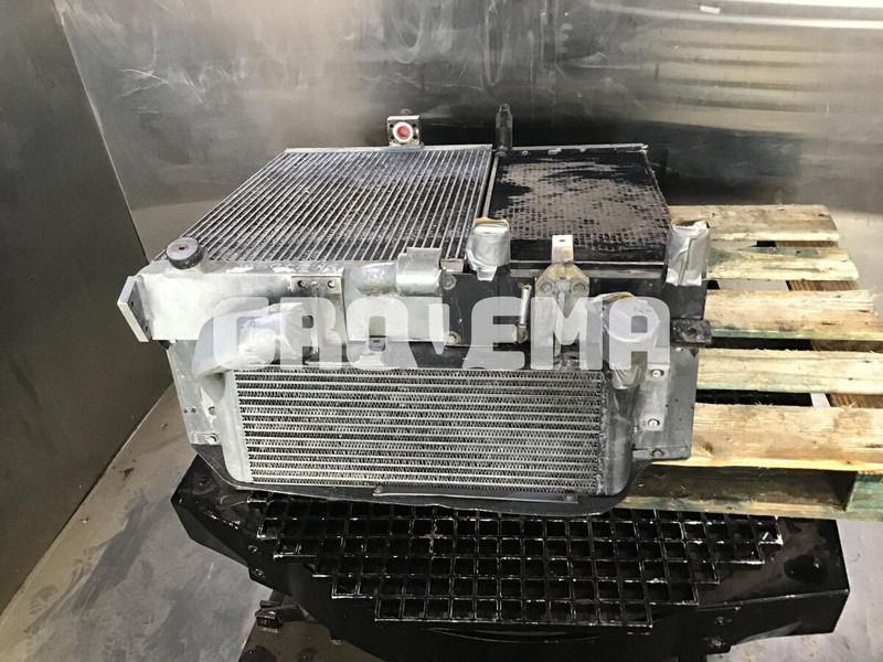 Liebherr Combined Radiator - Radiator: picture 3 Liebherr Combined Radiator - Radiator: picture 3