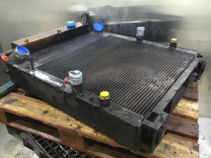 Liebherr Combined Radiator - Radiator: picture 1 Liebherr Combined Radiator - Radiator: picture 1