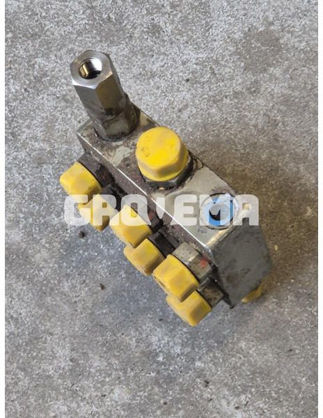 Liebherr Connecting Block - Hydraulics: picture 2 Liebherr Connecting Block - Hydraulics: picture 2