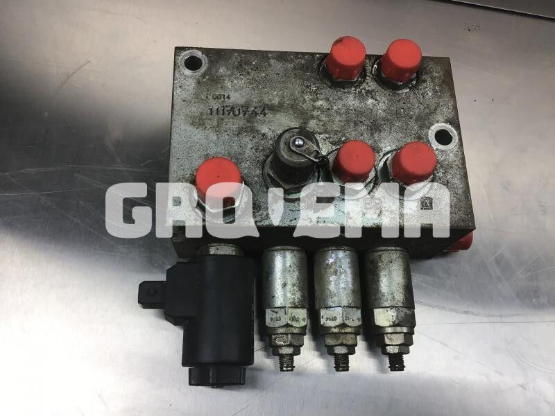 Liebherr Control Block - Hydraulics: picture 1 Liebherr Control Block - Hydraulics: picture 1