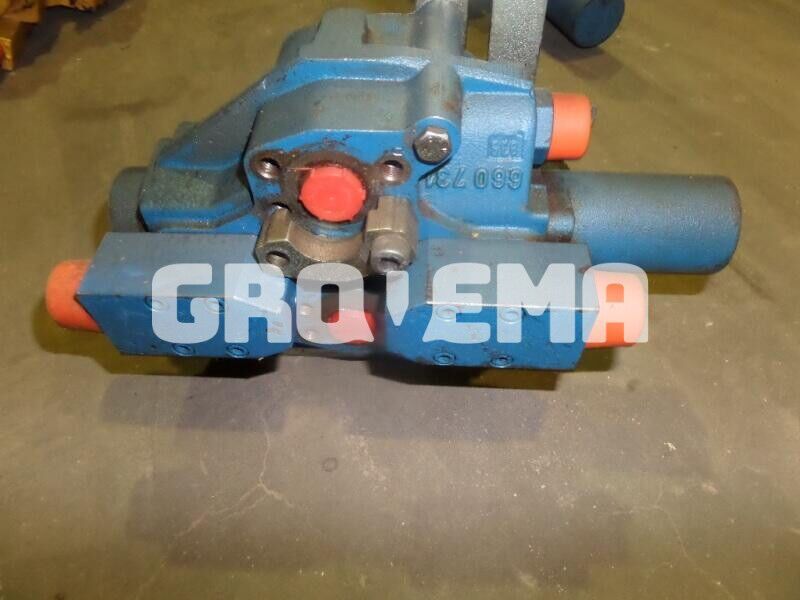 Liebherr Control Block - Hydraulics: picture 1 Liebherr Control Block - Hydraulics: picture 1