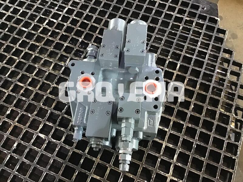 Liebherr Control Block - Hydraulics: picture 2 Liebherr Control Block - Hydraulics: picture 2