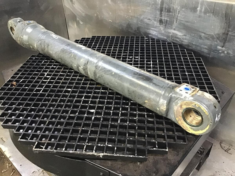 Liebherr Cylinder - Hydraulic cylinder: picture 2 Liebherr Cylinder - Hydraulic cylinder: picture 2