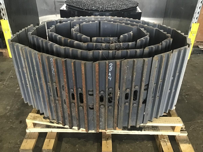 Liebherr D6C Tracks 600mm - Track: picture 3 Liebherr D6C Tracks 600mm - Track: picture 3