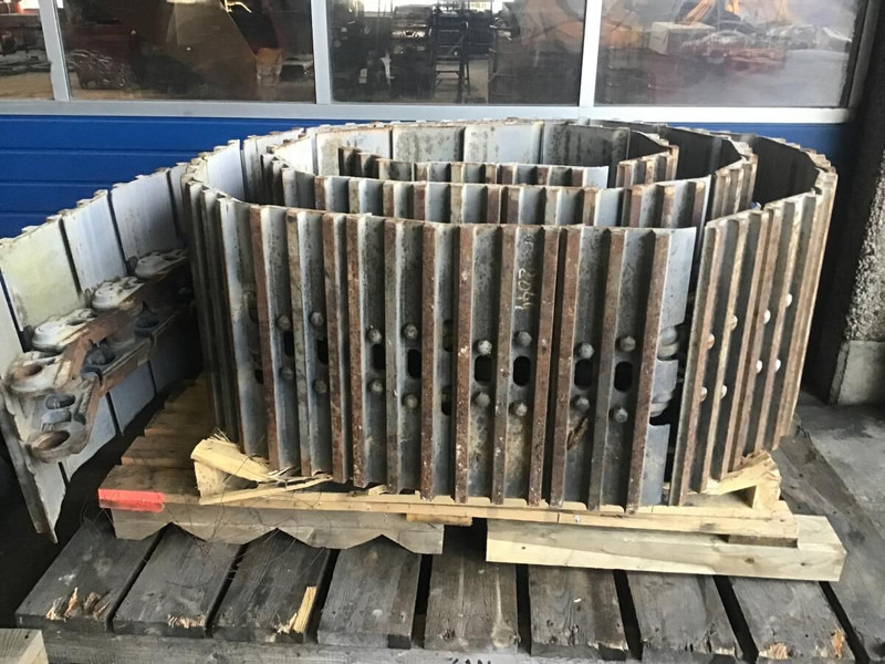 Liebherr D6C Tracks 600mm - Track: picture 1 Liebherr D6C Tracks 600mm - Track: picture 1