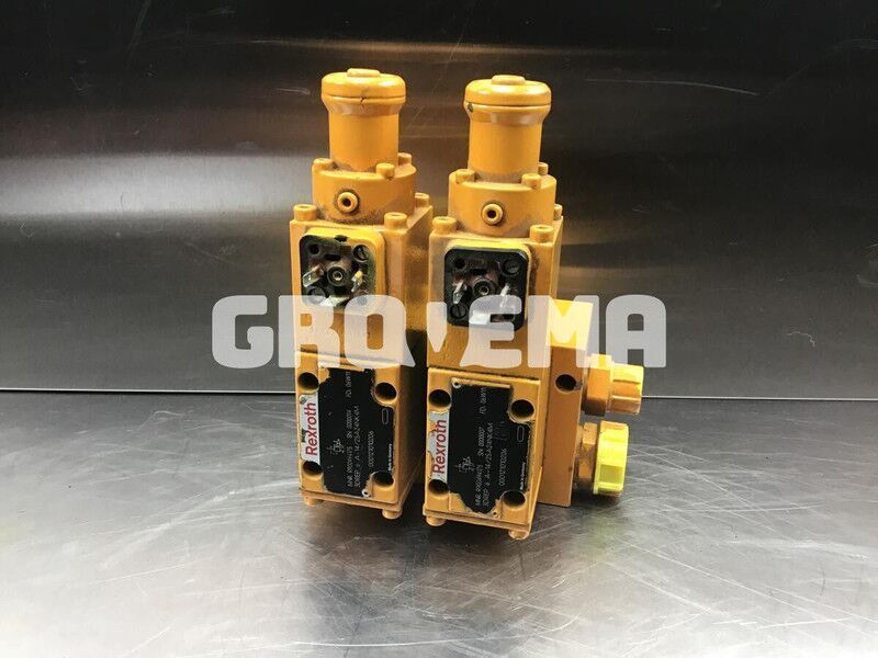 Liebherr Directional Control Valve - Hydraulics: picture 1 Liebherr Directional Control Valve - Hydraulics: picture 1
