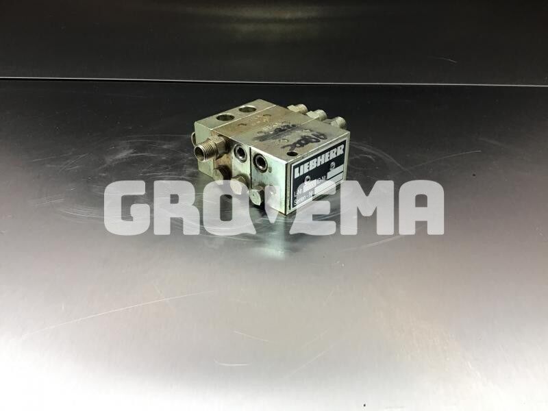 Liebherr Distribution Block - Hydraulics: picture 1 Liebherr Distribution Block - Hydraulics: picture 1