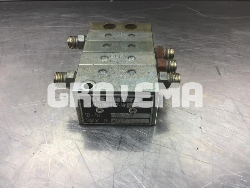 Liebherr Distribution Block - Hydraulics: picture 1 Liebherr Distribution Block - Hydraulics: picture 1