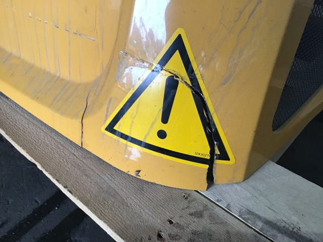 Liebherr Engine Hood - Hood: picture 4 Liebherr Engine Hood - Hood: picture 4