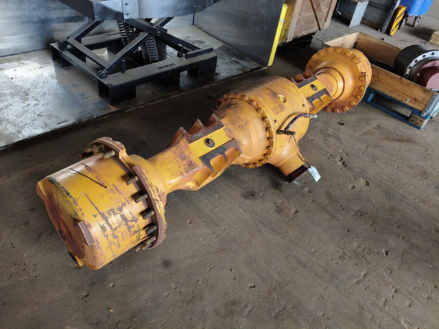 Front axle Liebherr Front Axle: picture 1