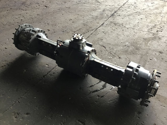 Liebherr Front Axle - Axle and parts: picture 1 Liebherr Front Axle - Axle and parts: picture 1
