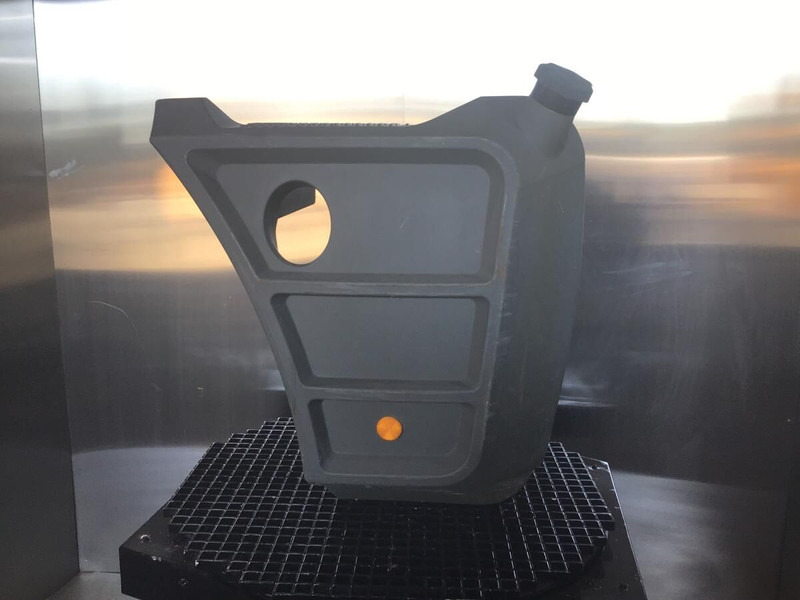 Liebherr Fuel Tank - Fuel tank: picture 1 Liebherr Fuel Tank - Fuel tank: picture 1