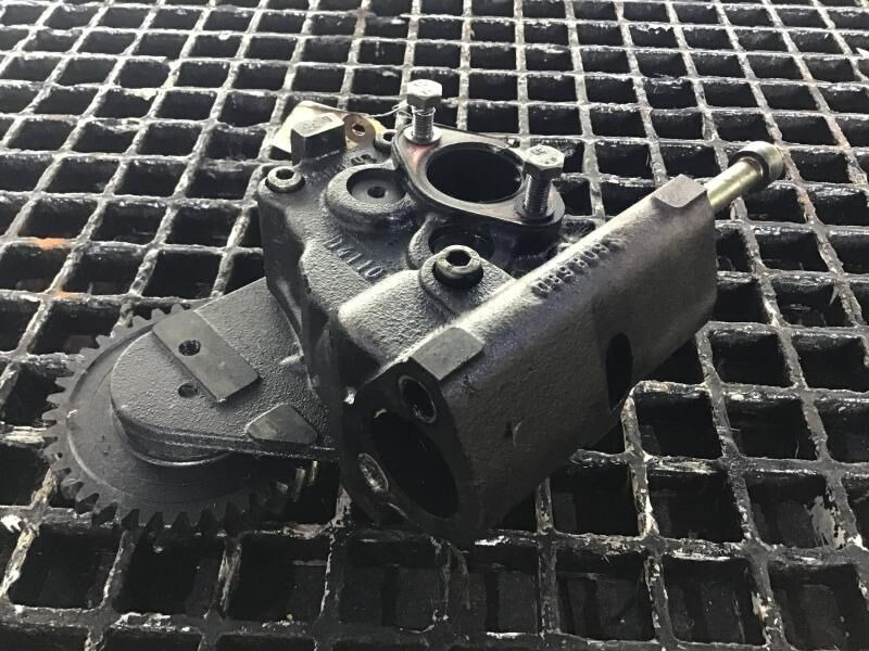 Liebherr - Oil pump: picture 1 Liebherr - Oil pump: picture 1