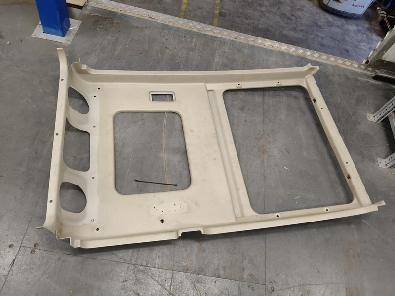 Liebherr - Cab and interior: picture 1 Liebherr - Cab and interior: picture 1