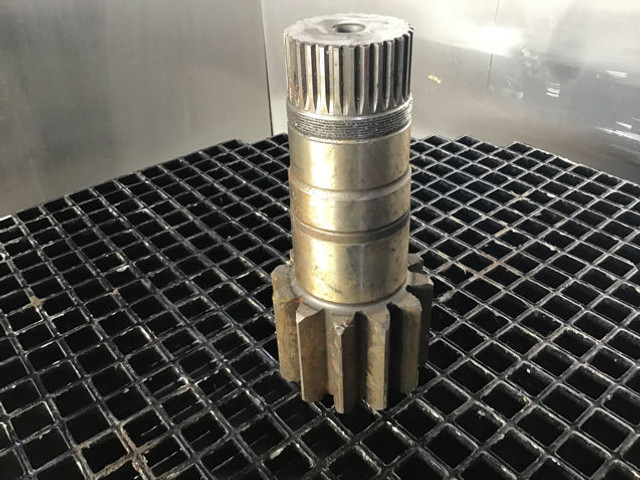 Liebherr Output Shaft - Axle and parts: picture 1 Liebherr Output Shaft - Axle and parts: picture 1