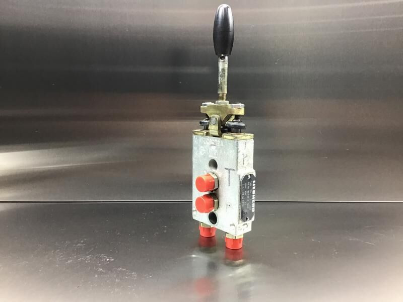 Liebherr Pilot Control Unit - Dashboard: picture 3 Liebherr Pilot Control Unit - Dashboard: picture 3