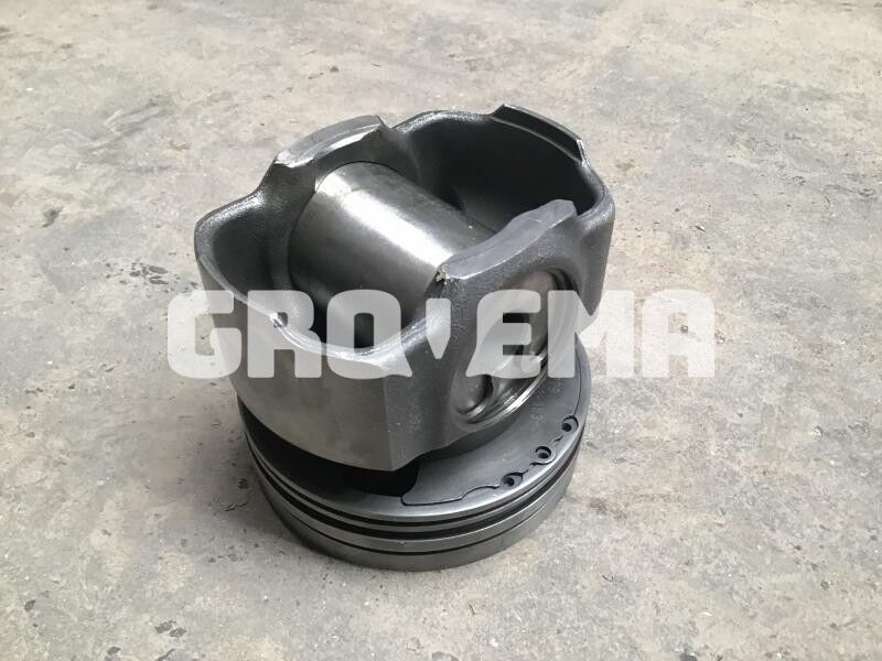 Liebherr Piston - Engine and parts: picture 1 Liebherr Piston - Engine and parts: picture 1