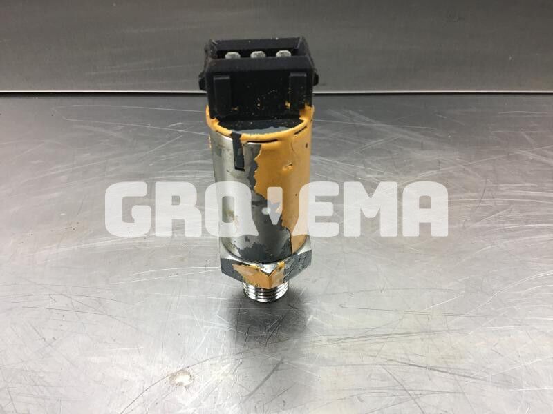 Liebherr Pressure Transmitter - Sensor: picture 1 Liebherr Pressure Transmitter - Sensor: picture 1