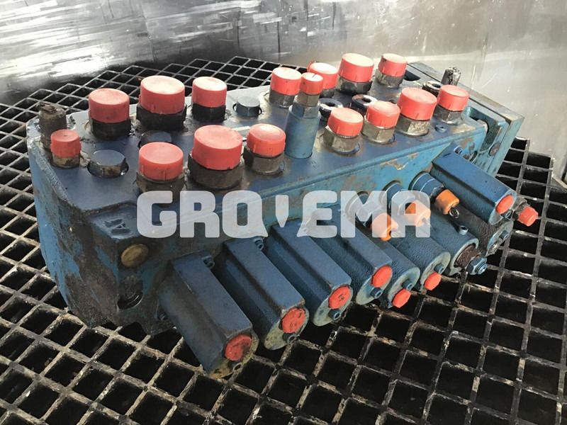 Liebherr R308 - Hydraulics: picture 3 Liebherr R308 - Hydraulics: picture 3