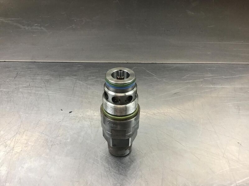 Liebherr R946 LC / R946 LC-V - Valve: picture 1 Liebherr R946 LC / R946 LC-V - Valve: picture 1