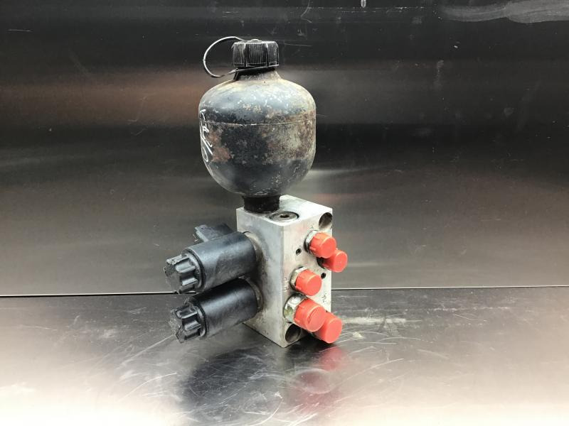 Hydraulic valve for Construction machinery Liebherr Switch-On Block: picture 1