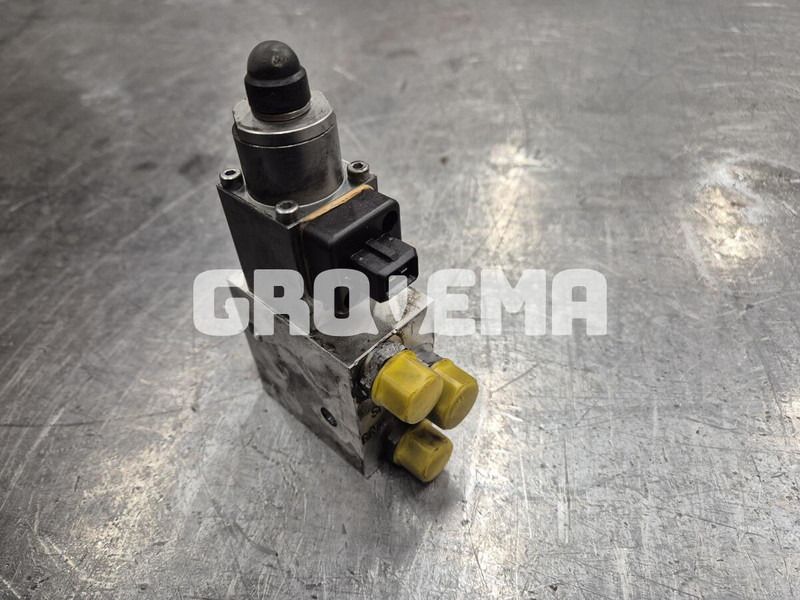 Liebherr Valve - Hydraulics: picture 1 Liebherr Valve - Hydraulics: picture 1