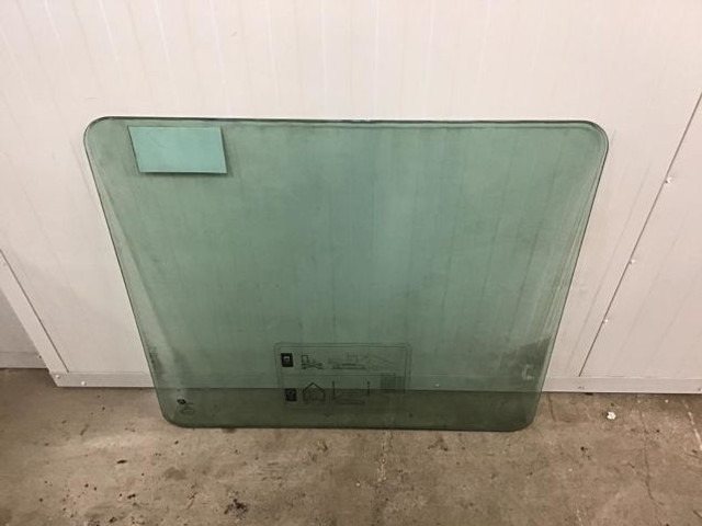 Liebherr Window Glass - Window and parts: picture 4 Liebherr Window Glass - Window and parts: picture 4