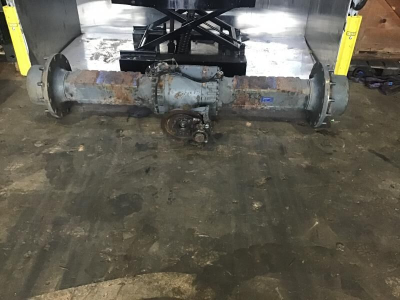 Liebherr front axle - Axle and parts: picture 1 Liebherr front axle - Axle and parts: picture 1