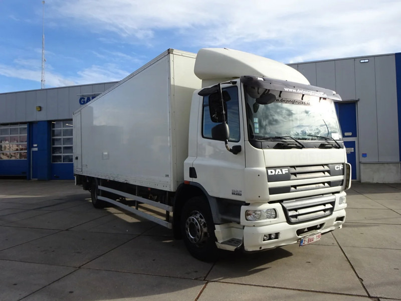 DAF CF 65.250 Closed Box / Euro 5 / Dhollandia - Box truck: picture 3 DAF CF 65.250 Closed Box / Euro 5 / Dhollandia - Box truck: picture 3