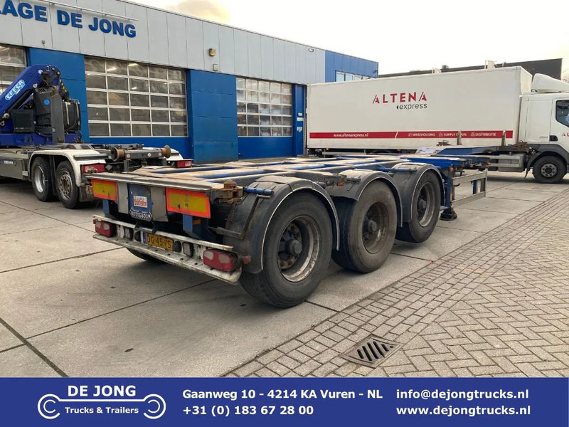 Nooteboom FT-43-03V / 2x Extendable / 1x Lift Axle / BPW + Disc - Container transporter/ Swap body semi-trailer: picture 1 Nooteboom FT-43-03V / 2x Extendable / 1x Lift Axle / BPW + Disc - Container transporter/ Swap body semi-trailer: picture 1