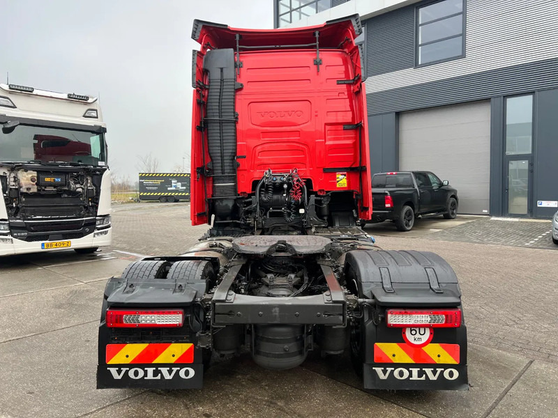 Volvo FH 13.460 Globetrotter / Mega / 2x Tank / Full Air - Tractor unit: picture 5 Volvo FH 13.460 Globetrotter / Mega / 2x Tank / Full Air - Tractor unit: picture 5