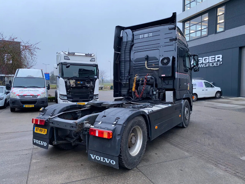 Volvo FH 16.600 Globetrotter XL / 2x Tank / Stand Airco / Full Spoilers - Tractor unit: picture 4 Volvo FH 16.600 Globetrotter XL / 2x Tank / Stand Airco / Full Spoilers - Tractor unit: picture 4