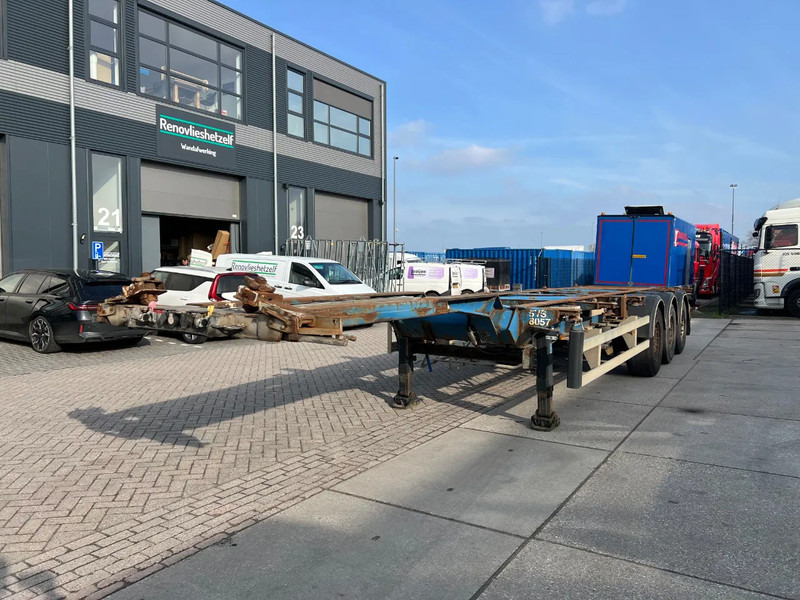 Van Hool 3B0070 / SAF + Disc / 1x Extendable / Lift Axle - Container transporter/ Swap body semi-trailer: picture 4 Van Hool 3B0070 / SAF + Disc / 1x Extendable / Lift Axle - Container transporter/ Swap body semi-trailer: picture 4