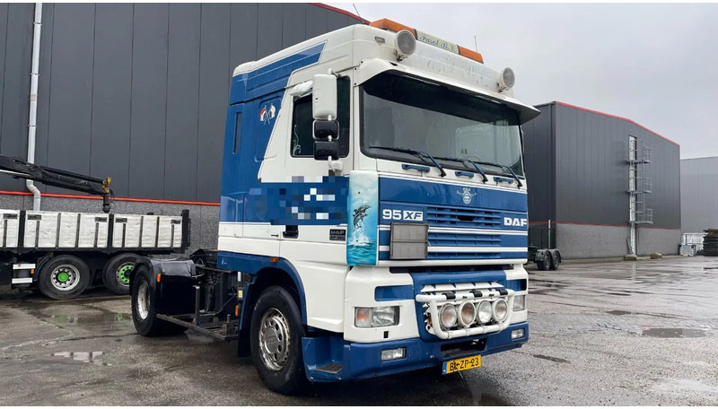DAF XF 380 EURO-3 HOLLAND TRUCK - Tractor unit: picture 1 DAF XF 380 EURO-3 HOLLAND TRUCK - Tractor unit: picture 1