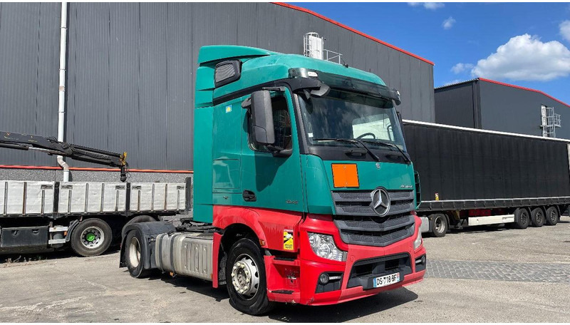 Mercedes-Benz Actros 1845 RETARDER - Tractor unit: picture 3 Mercedes-Benz Actros 1845 RETARDER - Tractor unit: picture 3